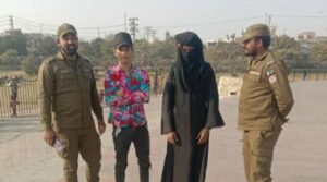 Burqa-Clad Gang Arrested for Harassing Women in Lahore