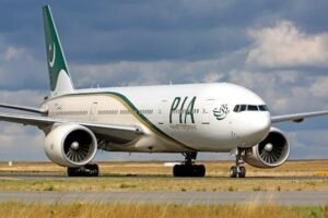 PIA flight attendant arrested for smuggling phones