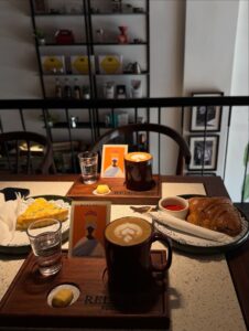 This customer was asked to leave their table for an “elderly regular” at a coffee house in Lahore, only to later find that it was allegedly for VIP guests